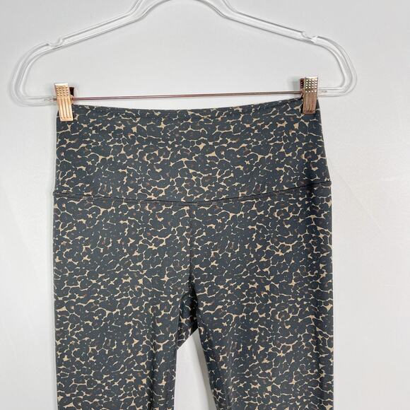 New Varley Let's Move High Rise Leggings Cluster Leopard Print Medium M Workout - Picture 3 of 13